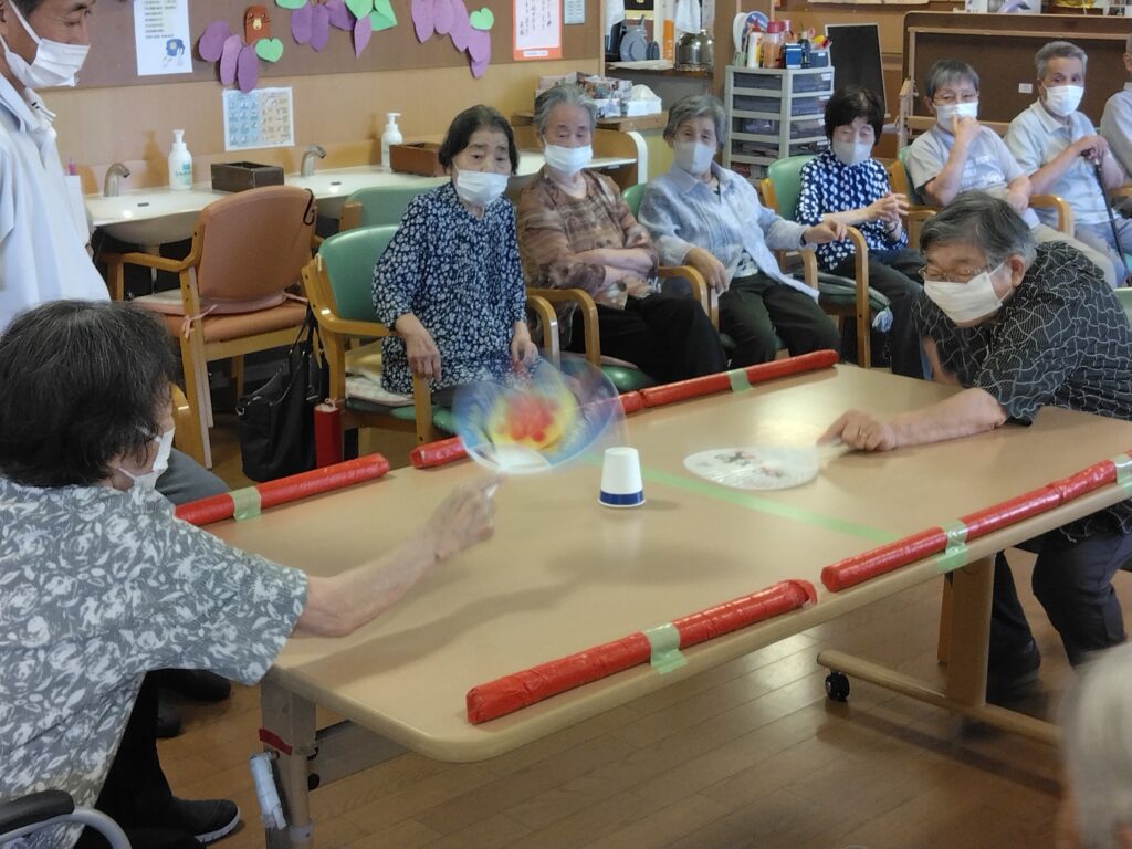 【通リハ】レクリエーション　うちわでパタパタゲーム😲