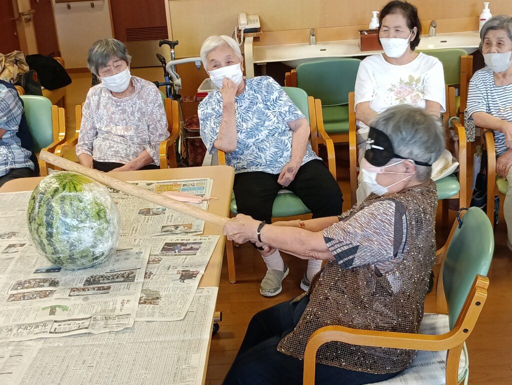 【通リハ】 夏の風物詩！スイカ割りを体験しよう🍉