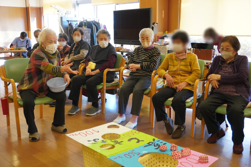 【通リハ】デイケアで”集中力UP”　おじゃみ落とすなゲーム🔥