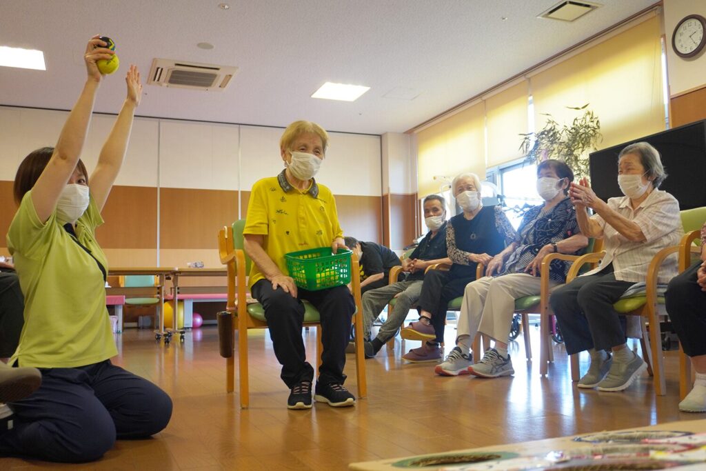 【通リハ】室内で大盛り上がり！ワンバウンドで狙い打てボール的入れ