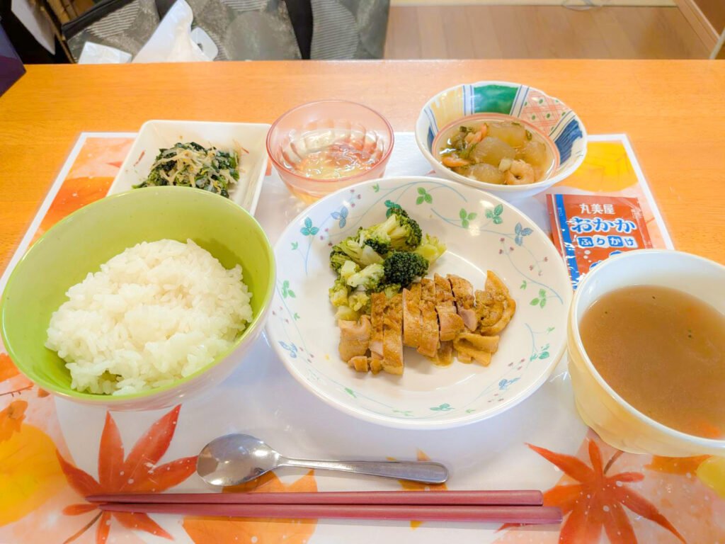 【大樹ランチ】秋の食欲そそるスパイシーさ！鶏肉の旨味が詰まった「チキンケバブ風」